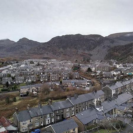 Daisys Cottage. Blaenau Ffestiniog. Exterior photo