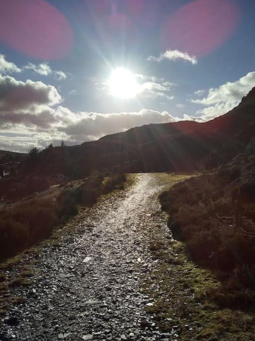 Daisys Cottage. Blaenau Ffestiniog. Exterior photo